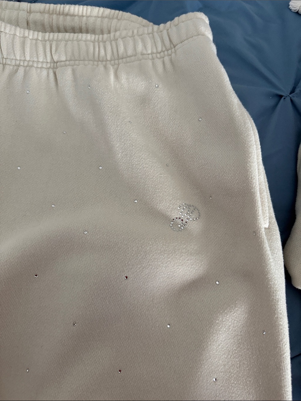 PINK Victoria's Secret Cream Women's Rhinestone Sweatsuit - Picture 7 of 7